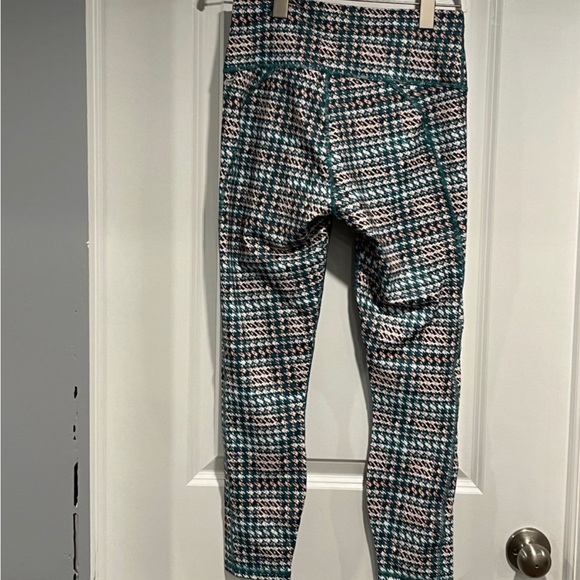 Fabletics Define waisted, 7/8 Leggings - Picture 3 of 7